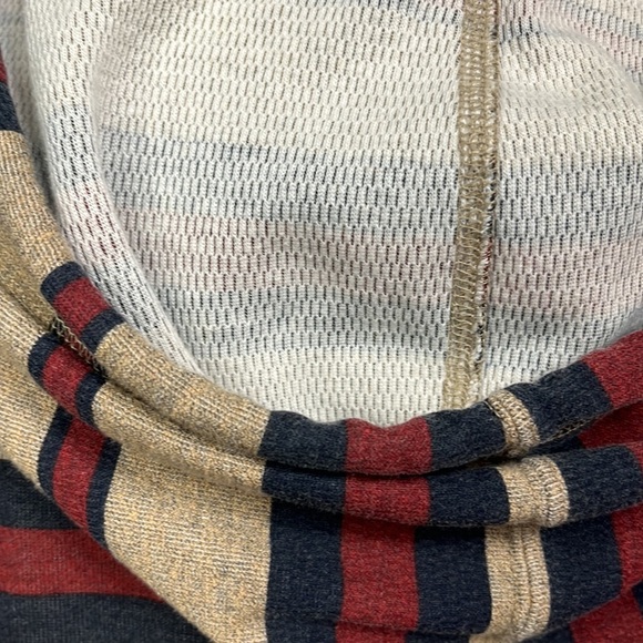 Oversize striped top - Picture 9 of 10